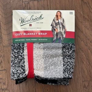 NWT Woolrich cozy blanket wrap one size